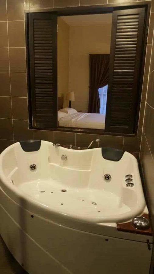 Qastury Gold Coast Morib Resort エクステリア 写真